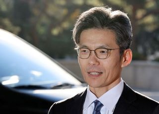 '항소포기 관여' 박철우 첫 출근…"검찰 반발 이해…조직 안정화 최선"