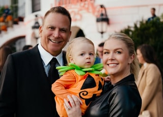 "남편이 엄마보다 나이 많아" 28세 백악관 대변인의 결혼 비화