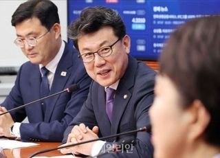 다주택자 보유세 때려야 한단 진성준…“그런다고 집값 안 잡혀”