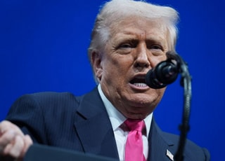 '배신자'로 찍힌 옛측근 그린 "내년 1월 사임"…트럼프 "좋은 소식"