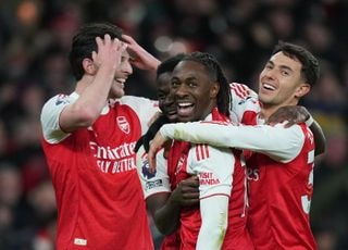 손흥민 없는 토트넘, 아스날에 1-4 완패 굴욕