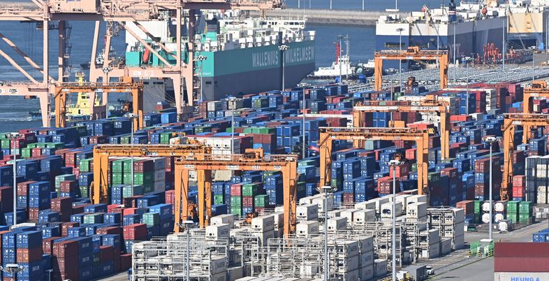 상반기 겨우 버텼는데…强달러에 하반기 경제도 ‘울상’ [高환율에 무너진 상저하고①]