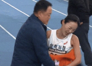 [영상] '인상 찌푸리고 뿌리치고' 마라톤 성추행 논란 해명보니...