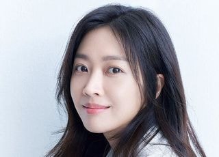 조보아, 결혼 1년 만에 임신…"새 생명 찾아와"