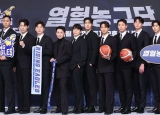 '열혈농구단' 출연진의 포즈