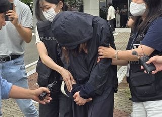 전교 1등만 하던 여고생, 학교에 난입하던 엄마 덕분이었다