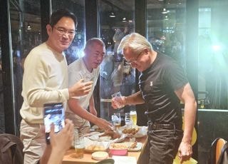 젠슨 황은 엔비디아에 닥친 위기를 어떻게 극복할까