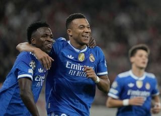 음바페 6분 42초 만에 해트트릭, 챔스 득점 선두