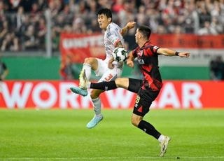 견고한 뮌헨 중앙수비 조합, 김민재 실전감각 우려 현실로