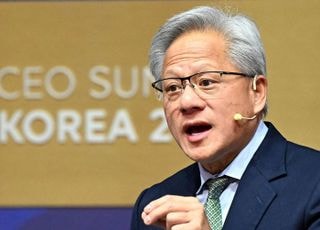 "정신 나갔나" 직원들에게 불같이 화낸 젠슨 황