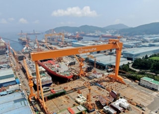 경찰·노동부, 하청노동자 사망사고 관련 한화오션 압수수색