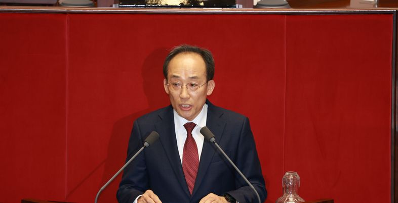 '체포안 가결' 추경호 "내란몰이 정치공작"…국민의힘 "우리가 추경호"