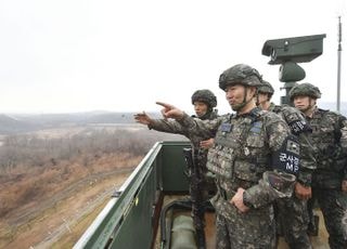 합참의장, 브런슨 사령관과 유엔사 경비대대 방문…"적 도발하면 현장서 종결"