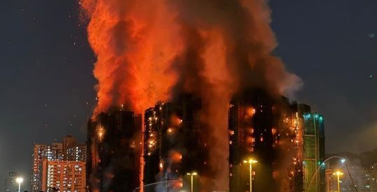 홍콩서 77년 만에 최악의 화재 참사…사망 55명·실종 279명