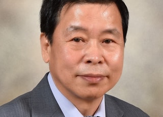 강일형 ㈜영신디엔씨 회장 인하대동문장학회에 5억 원 기부