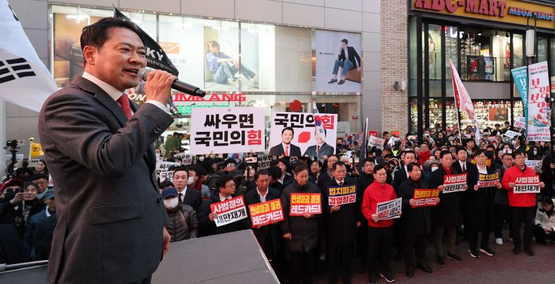 속도 내는 '사법개혁'…대응 카드 모색하는 국민의힘