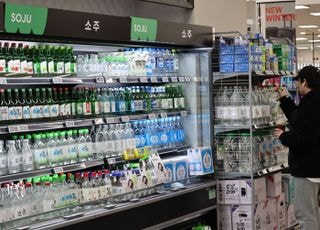 과음 경고 더 세진다…술병에 음주운전·임신부 '경고 그림' 표기 의무화