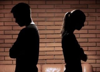 "100억 재력男 아니잖아" 결정사 고소한 이혼女, 역풍 맞았다