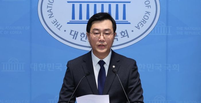 경찰, '장경태 성추행 의혹' 관련 영상 확보…"고소인 등 출석 조율 중"