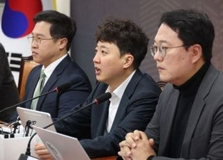 이준석 "윤석열과의 단절은 상수…관계 빨리 정리하라"