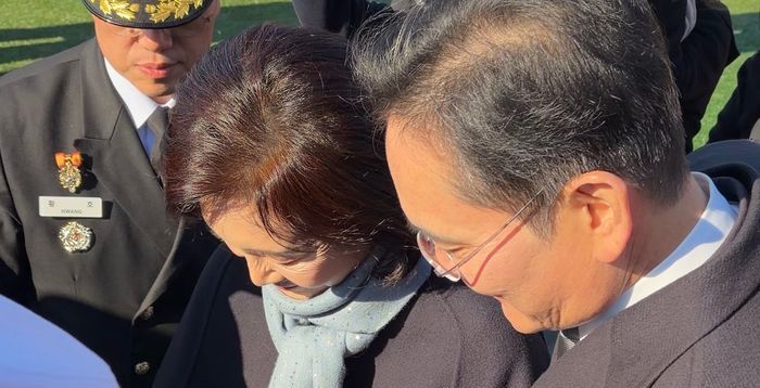 특권보다 의무 택한 손주…홍라희 여사의 표정이 말한 한 순간
