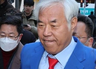 경찰 '서부지법 폭력 난동 배후' 의혹 전광훈 목사 구속영장 신청 검토