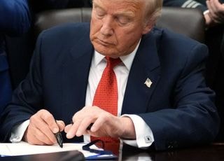 "이럴 줄 모르고 뽑은 대통령…" 지지율 역대 최저 기록한 트럼프