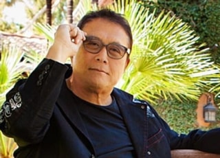 비트코인 33억어치 팔고선 "코인 가진 사람 부자될 것"…부자아빠, 대체 무슨 말