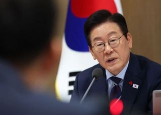 李대통령 "쿠데타, 나치전범 처리하듯 살아있는한 처벌"