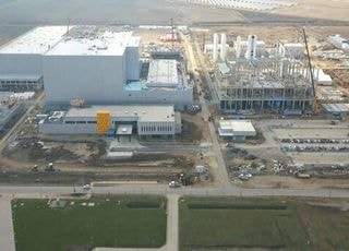 "유럽 배터리 격전지에 첫 깃발"…에코프로, 헝가리서 공급망 장악 나선다