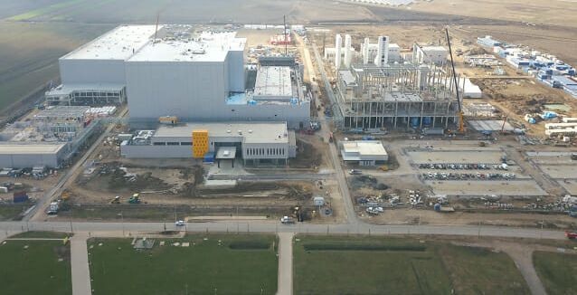 "유럽 배터리 격전지에 첫 깃발"…에코프로, 헝가리서 공급망 장악 나선다