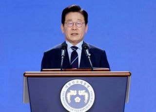 "일부 정치세력, 계엄을 위해 전쟁 유도"…李대통령, 민주평통 출범회의 의장 연설