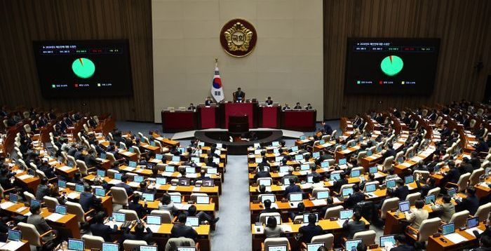 728조원 李정부 첫 예산안 국회 본회의 통과…5년 만에 법정시한 지켜
