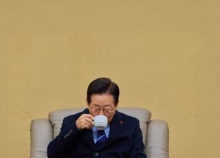 이 대통령, 청와대 복귀 명분부터 밝히라