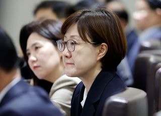 "현지 누나에 추천" 인사청탁 문자 파동에 주진우 "김현지 실세설 입증"