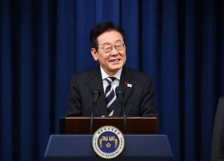 [속보] 李대통령 "국민의힘 예산안 합의처리 감사…정치 모범적 모습"