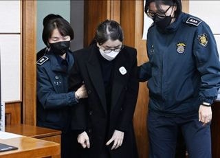 '계엄 1년' 김건희 1심 종결…특검 구형·피고인 최후진술 예정