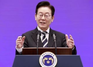 "'중국이 작업한 부정선거' 등 선동 막아야"…李대통령, '가짜뉴스' 엄정 대응 강조