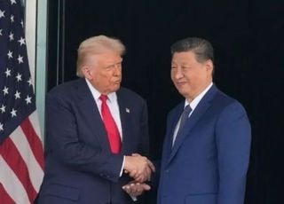 트럼프, ‘대만관계강화법’ 서명…中 “내정 간섭, 단호히 반대” 반발