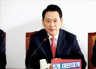 '계엄 사과 없고, 당내와 엇박'…장동혁號 앞길에 '먹구름'