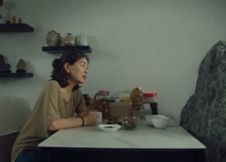 '프리즘 오브 그레이 락' 보도스틸 12종 공개