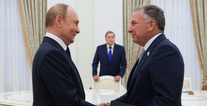 트럼프 "푸틴, 전쟁 끝내고 싶어해…美협상팀과 훌륭한 대화"