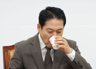 당과 멀어지는 장동혁, 지방선거 '원팀' 가능할까