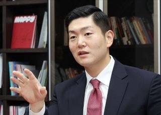 "감히 김현지 이름 세 글자 꺼낸 죄"…김재섭, 김남국 사표 수리 이유 분석