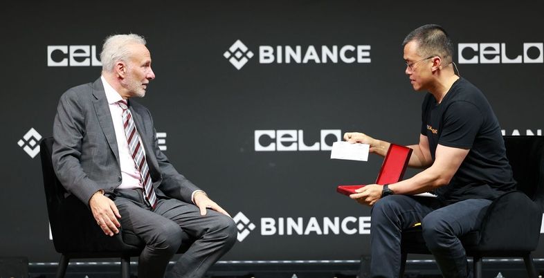 CZ "비트코인이 금보다 크게 오를 것" vs 피터 쉬프 "가치 없는 투기 자산"[BBW 2025]