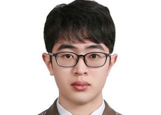 전북서 8년만에 수능 만점자 나왔다…비결 보니 "휴대전화도 고등학교 때 샀다"