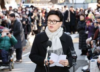 "특검은 민주당 하청업자"…한동훈 "통일교 돈, 민주당이 받는건 괜찮냐"