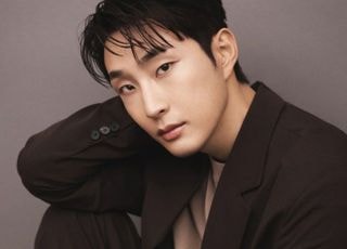 배나라, 완벽한 포커페이스 뒤 숨겨둔 다채로운 매력 [D:인터뷰]