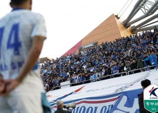 ‘수비 약점 터지자 와르르’ 끝내 허락되지 않은 수원의 승격