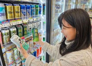 필코노미 트렌드에…CU, 신개념 '차맥' 티 베이스 주류 출시